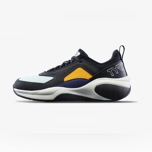 TYR Women’s CXT-FLOW Trainer Size 7 – Multi/Black